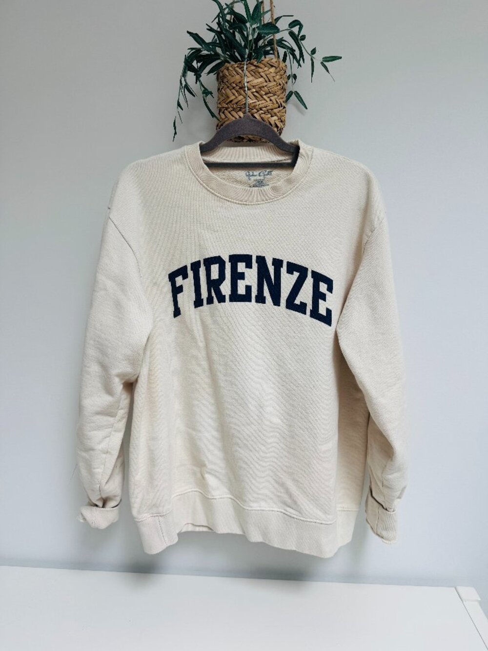 Brandy Melville Florence Sweatshirt, Cream/Navy, OS